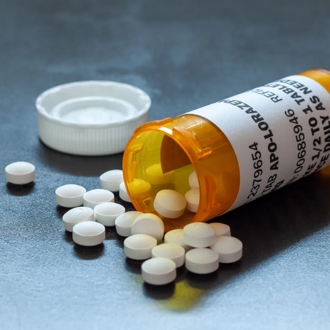 Le Benzodiazépine (BZD) est un composé chimique utilisé comme anxiolytique et hypnotique.